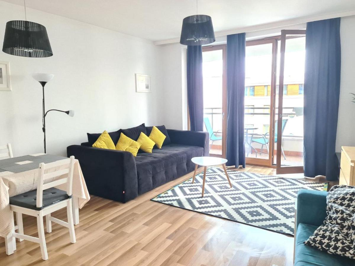 Dworska Studio Apartment Krakow Luaran gambar