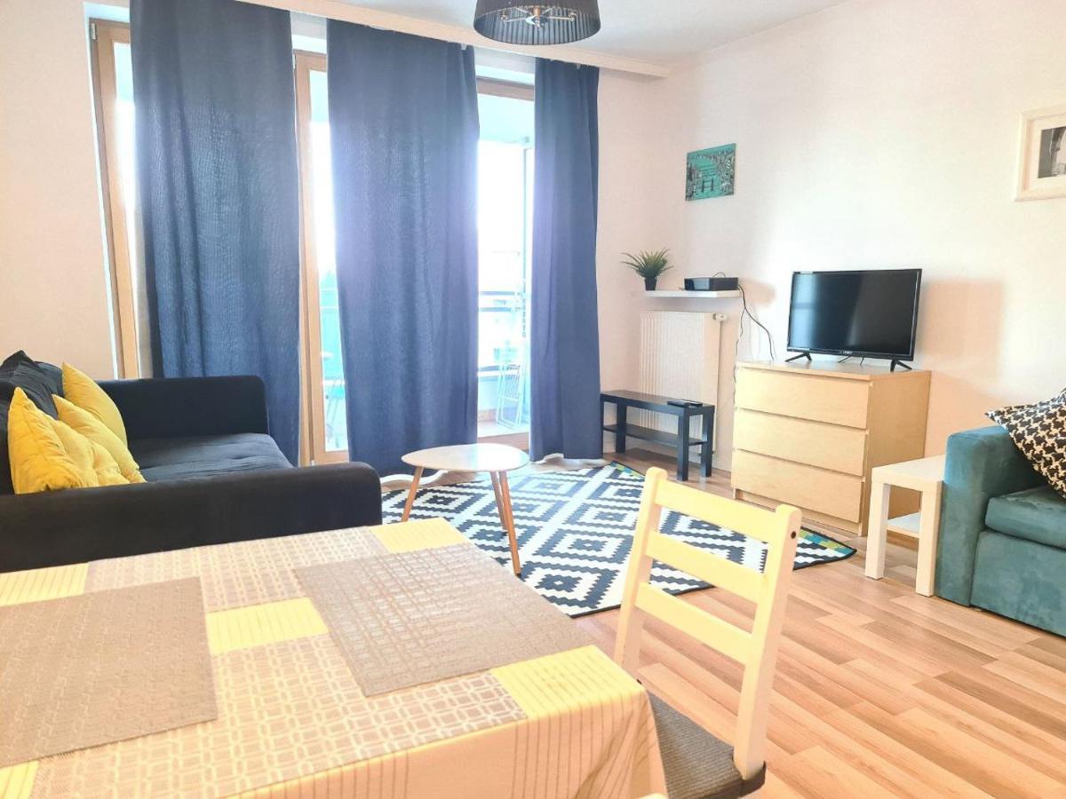 Dworska Studio Apartment Krakow Luaran gambar